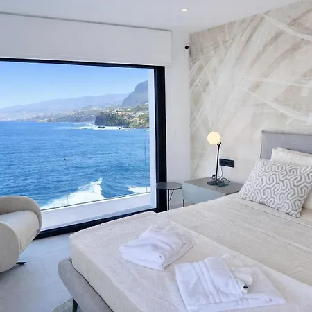 Atlantico One Oceanfront Luxury & Heated Pool *