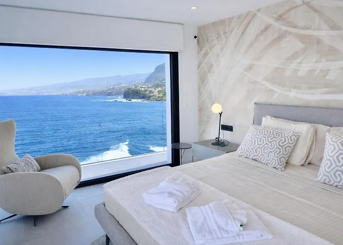 Atlantico One Oceanfront Luxury & Heated Pool *