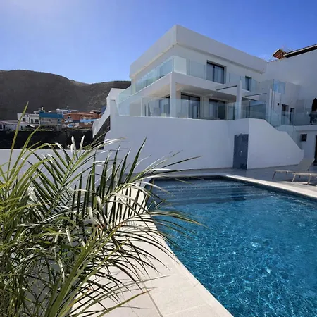 Atlantico One Oceanfront Luxury & Heated Pool Las Aguas