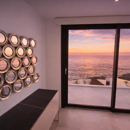 Atlantico One Oceanfront Luxury & Heated Pool *