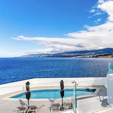Atlantico One Oceanfront Luxury & Heated Pool Villa *