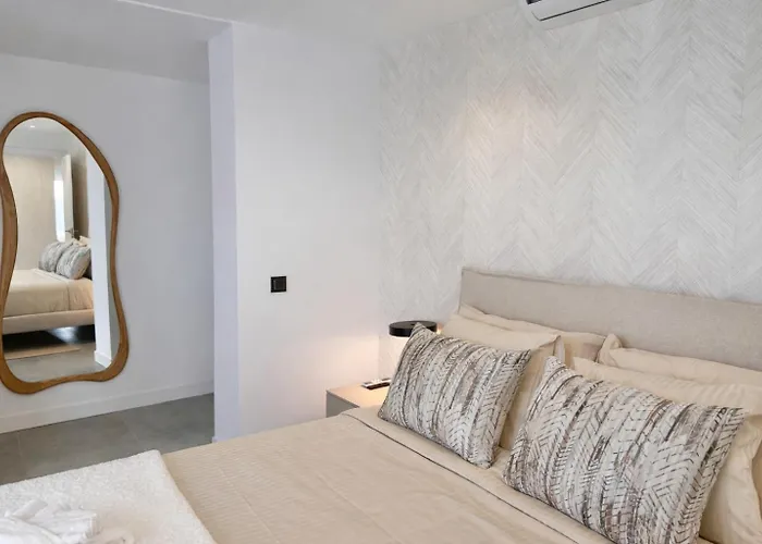 Atlantico One Oceanfront Luxury & Heated Pool *