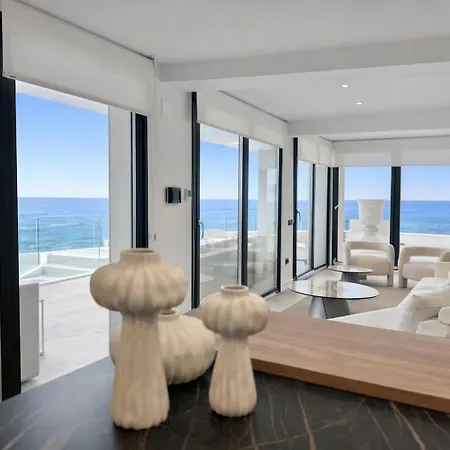 Atlantico One Oceanfront Luxury & Heated Pool Лас-Агуас
